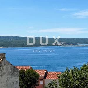 CRIKVENICA, DRAMALJ - kuća 115 m2 sa dva apartmana blizu mora, sniženo, prilika!!!