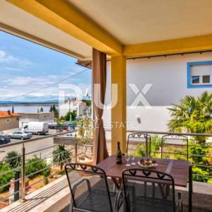 CRIKVENICA, DRAMALJ - Kuća sa 6 apartmana, 200m od mora