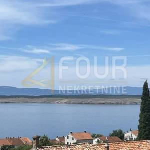 Crikvenica, Dramalj, kuća s 2 stana, 2 garaže i panoramskim pogledom
