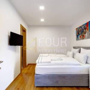 Crikvenica, Dramalj, novogradnja, 202.41m2, 4s+db, bazen, okućnica