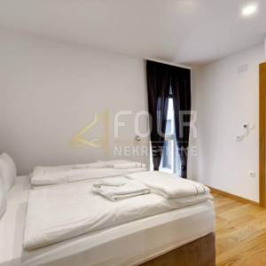 Crikvenica, Dramalj, novogradnja, 202.41m2, 4s+db, bazen, okućnica