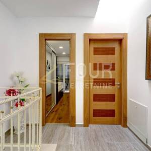 Crikvenica, Dramalj, novogradnja, 202.41m2, 4s+db, bazen, okućnica