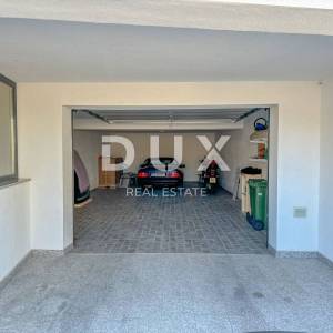 CRIKVENICA, DRAMALJ- Penthouse + stan u novogradnji blizu mora s pogledom, garažom