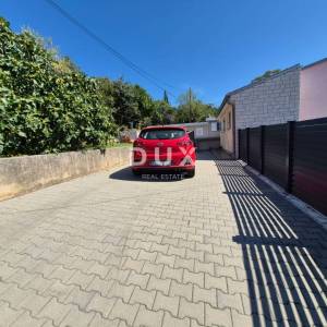 CRIKVENICA, DRAMALJ - primorska kuća blizu mora 240 m2