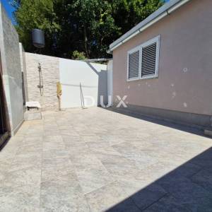 CRIKVENICA, DRAMALJ - primorska kuća blizu mora 240 m2