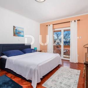 CRIKVENICA, DRAMALJ - rustikalna vila s rimskim vrtom samo 250 metara od plaže, GARAŽA, ekskluzivno