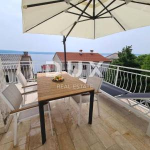 CRIKVENICA, DRAMALJ - Samostojeća kuća 120 m od mora