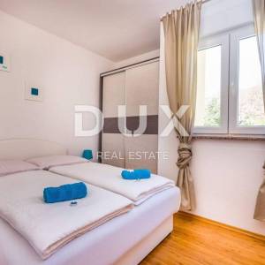 CRIKVENICA, DRAMALJ - Vila novije gradnje s bazenom!