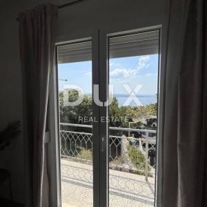 CRIKVENICA - Dvije kuće s garažom u blizini centra