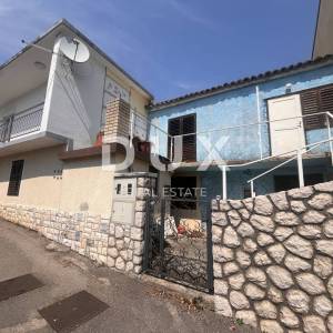 CRIKVENICA - Dvije kuće s garažom u blizini centra