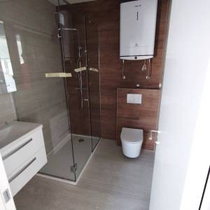 Crikvenica, dvoetažni, novogradnja, 300 m od mora, parking S1