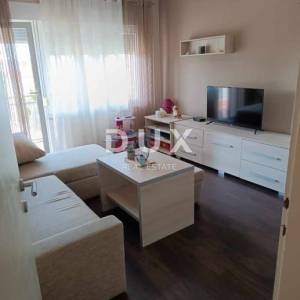CRIKVENICA - dvosoban stan,  100 m od mora