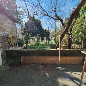 CRIKVENICA - dvosoban stan u samom centru Crikvenice, 200 m od mora