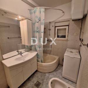 CRIKVENICA - dvosoban stan u samom centru Crikvenice, 200 m od mora