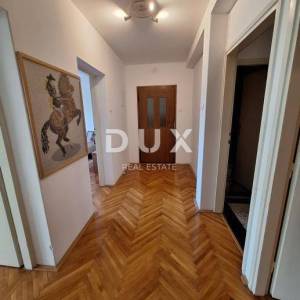 CRIKVENICA - dvosoban stan u samom centru Crikvenice, 200 m od mora