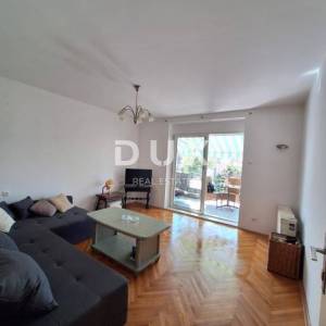CRIKVENICA - dvosoban stan u samom centru Crikvenice, 200 m od mora