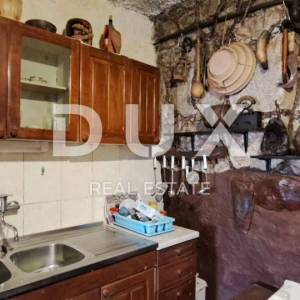CRIKVENICA, GRIŽANE - Samostojeća kuća sa garažom