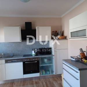 CRIKVENICA, HRUSTA - dva apartmana s pogledom na more