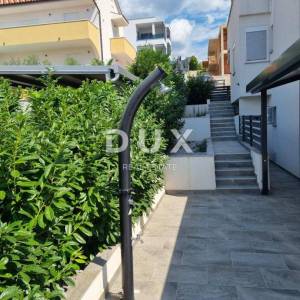 CRIKVENICA, HRUSTA - dva apartmana s pogledom na more