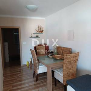 CRIKVENICA, HRUSTA - dva apartmana s pogledom na more