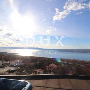 CRIKVENICA - Impresivna moderna vila s bazenom!
