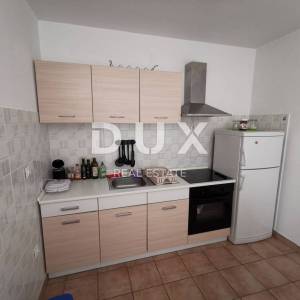 CRIKVENICA, JADRANOVO - Dvoetažan stan, 98m2 na atraktivnoj lokaciji u blizini mora 