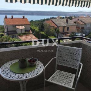 CRIKVENICA, JADRANOVO - lijepa kuća s pet apartmana