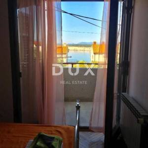 CRIKVENICA, JADRANOVO - lijepa kuća s pet apartmana