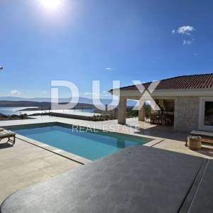 CRIKVENICA, JADRANOVO - Luksuzna kamena villa s grijanim bazenom 