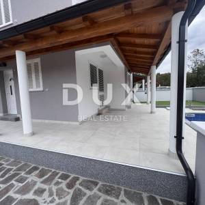 CRIKVENICA, JADRANOVO - Luksuzna dvojna vila s bazenom!