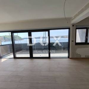 CRIKVENICA, JADRANOVO - NOVOGRADNJA - Penthouse prvi red do mora