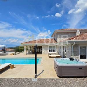 Crikvenica, Jadranovo, novogradnja, rustikalna vila s bazenom