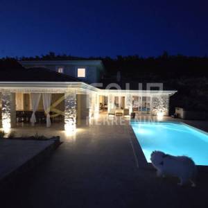 Crikvenica, Jadranovo, novogradnja, rustikalna vila s bazenom