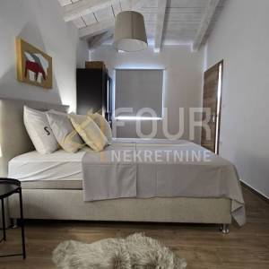 Crikvenica, Jadranovo, novogradnja, rustikalna vila s bazenom
