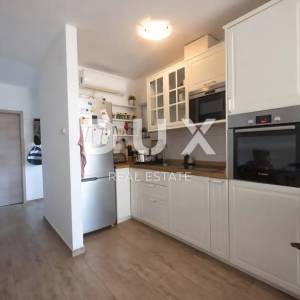 CRIKVENICA, JADRANOVO - Predivan stan udaljen 120 m od mora
