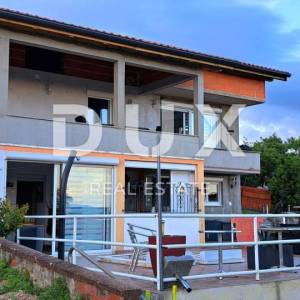 CRIKVENICA, JADRANOVO - samostojeća kuća 210 m2