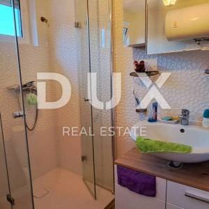 CRIKVENICA, JADRANOVO - samostojeća kuća 210 m2