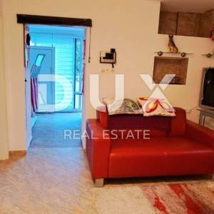 CRIKVENICA, JADRANOVO - samostojeća kuća 210 m2