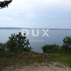 CRIKVENICA - KAČJAK - građevinski teren (4000m2) 1. RED DO MORA za boutique hotel / hotel / stambenu zgradu – stanove / poslovn...