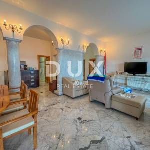 CRIKVENICA, KAČJAK - moćna vila od 800m2 drugi red do mora na zemljištu od 2000m2