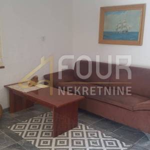 Crikvenica, kamena kuća u nizu, 150m2, pogled na more