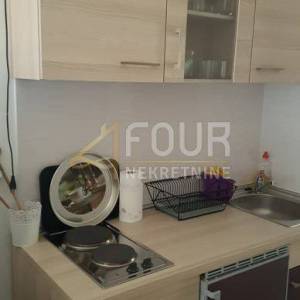 Crikvenica, kamena kuća u nizu, 150m2, pogled na more