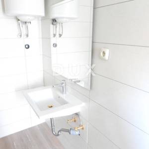 CRIKVENICA - kuća 380 m2 s panoramskim pogledom na more + okoliš 500 m2