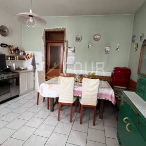 Crikvenica, kuća 450m2 s garažom i okućnicom