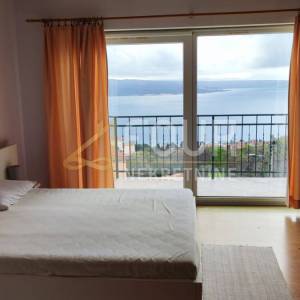 Crikvenica, kuća 450m2 s garažom i okućnicom