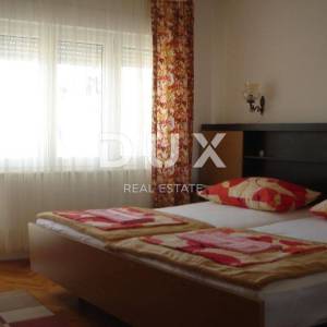 CRIKVENICA - kuća od 200 m2 u centru Crikvenice 