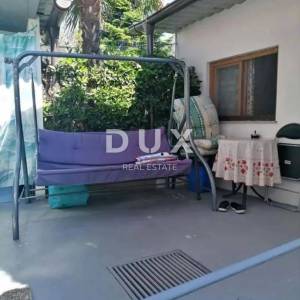 CRIKVENICA - kuća od 200 m2 u centru Crikvenice 