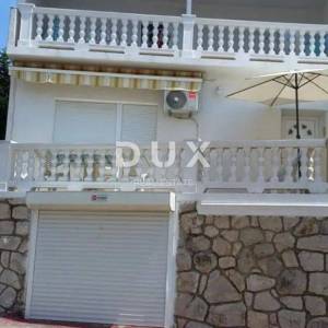 CRIKVENICA - kuća od 200 m2 u centru Crikvenice 