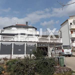 Crikvenica - Kuća s bazenom i lijepim pogledom na more
