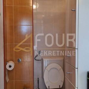 Crikvenica, kuća s dva stana 110m2, pogled na more